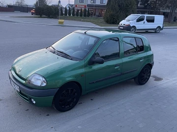 Авто Renault Clio 2000 № 8632765
