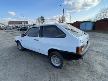 Авто ВАЗ 21083 1992 № 8632790
