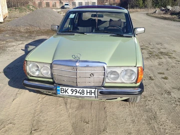 Авто Mercedes W123 1978 № 8633005