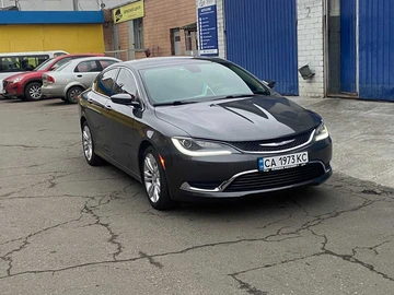 Авто Chrysler 200 2015 № 8633334