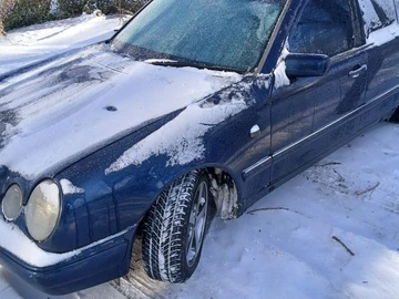 Авто Mercedes E Серия 2000 № 8633343