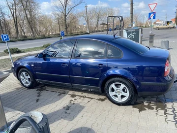 Авто Volkswagen Passat Sedan 2003 № 8633372
