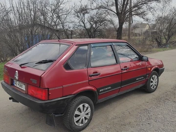 Авто ВАЗ 2109 1988 № 8633584