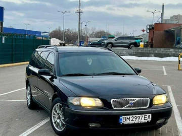 Авто Volvo V70 2004 № 8633591