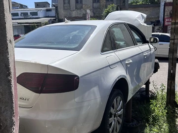 Авто Audi A4 2010 № 8633600