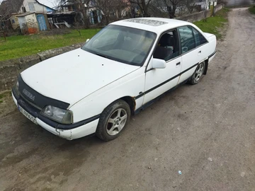 Авто Opel Omega 1990 № 8634342