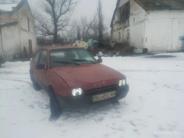 Авто Ford Escort 1988 № 8634357