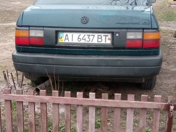Авто Volkswagen Passat Hatchback 1990 № 8634364