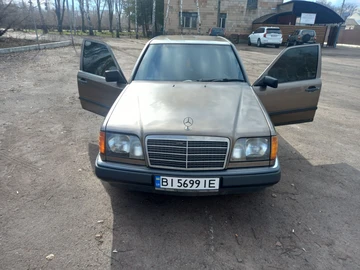 Авто Ford Canyon 1988 № 8634403