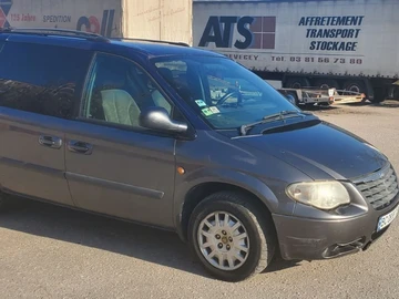 Авто Chrysler Voyager 2002 № 8634824