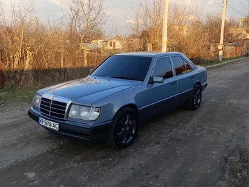 Авто Mercedes W124 1992 № 8635072