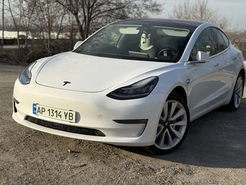 Авто Tesla Model 3 2019 № 8635091