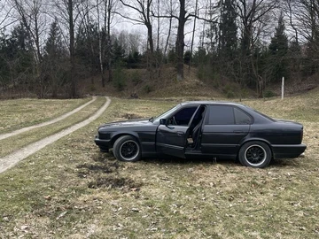 Авто BMW 5 Серия 1992 № 8635092