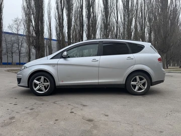 Авто SEAT Altea Xl 2013 № 8635129