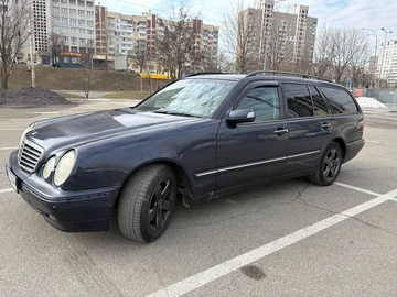 Авто Mercedes E Серия 2000 № 8635286