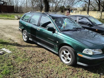 Авто Volvo V40 Kombi 1998 № 8635405