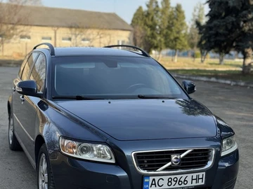 Авто Volvo V50 2010 № 8635656