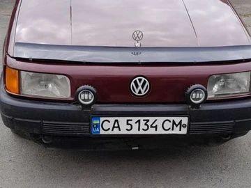 Авто Volkswagen Passat Sedan 1989 № 8635939