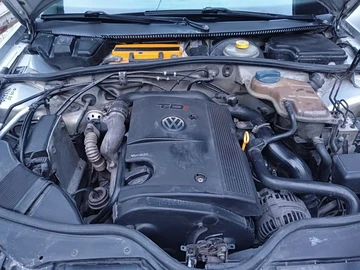 Авто Volkswagen Passat Variant 1999 № 8635942