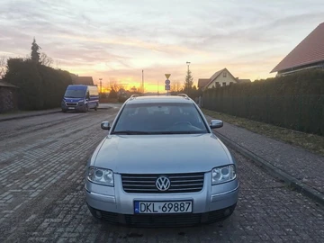Авто Volkswagen Passat Variant 2003 № 8636003