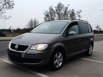 Авто Volkswagen Touran 2008 № 8636026
