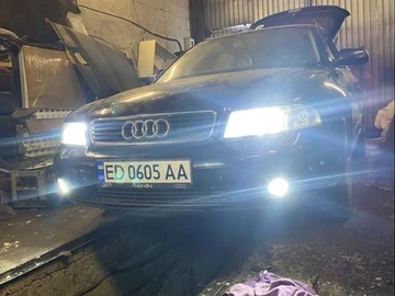 Авто Audi A4 2001 № 8636051
