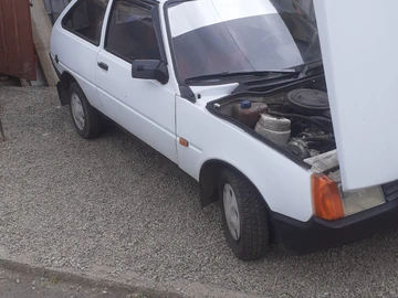 Авто ЗАЗ 1102 1993 № 8636064