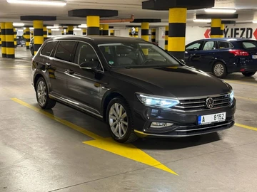 Авто Volkswagen Passat Variant 2021 № 8636296