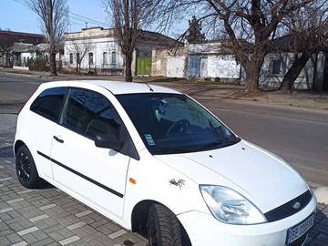 Авто Ford Fiesta 2005 № 8636404