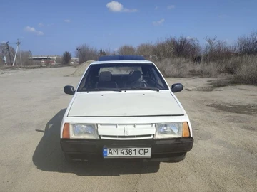 Авто ВАЗ 2109 1995 № 8636465