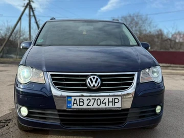 Авто Volkswagen Touran 2007 № 8636536