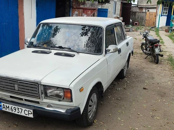 Авто ВАЗ 2107 1987 № 8636538