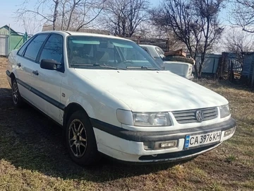 Авто Volkswagen Passat Sedan 1994 № 8636611