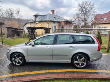 Авто Volvo V50 2012 № 8636697