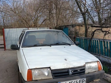 Авто ВАЗ 2109 1996 № 8636801