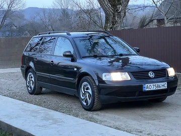 Авто Volkswagen Passat Variant 2000 № 8636808