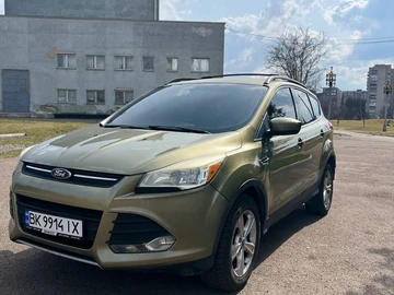Авто Ford Escape 2013 № 8636811