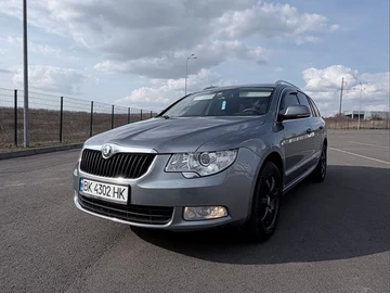 Авто Skoda Superb 2012 № 8637084