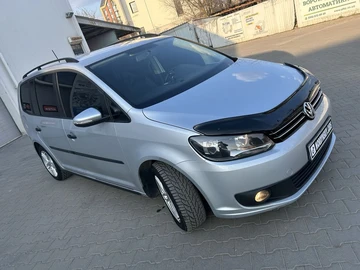 Авто Volkswagen Touran 2014 № 8637229