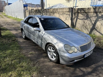 Авто Mercedes 220 2004 № 8637249