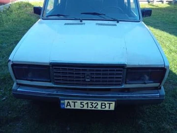 Авто ВАЗ 2107 1990 № 8637300