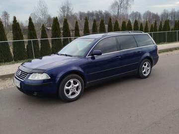 Авто Volkswagen Passat Variant 2003 № 8637323