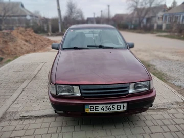 Авто Opel Vectra 1990 № 8637334