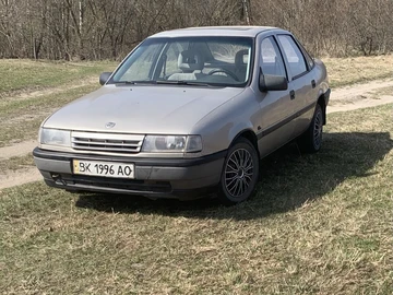 Авто Opel Vectra 1990 № 8637544