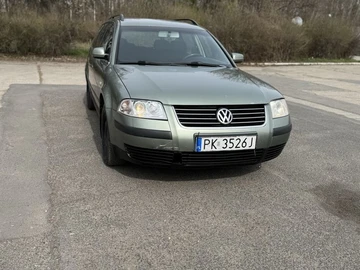 Авто Volkswagen Passat Variant 2002 № 8637550