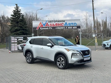 Авто Nissan Rogue 2021 № 8637618
