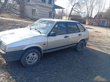Авто ВАЗ 2109 1988 № 8637888