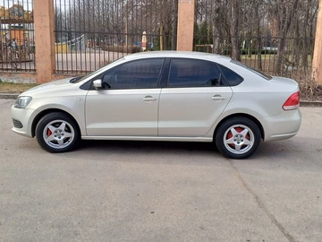 Авто Volkswagen Polo 2014 № 8637957