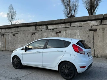 Авто Ford Fiesta 2017 № 8638205