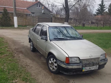 Авто Opel Kadett 1988 № 8638212